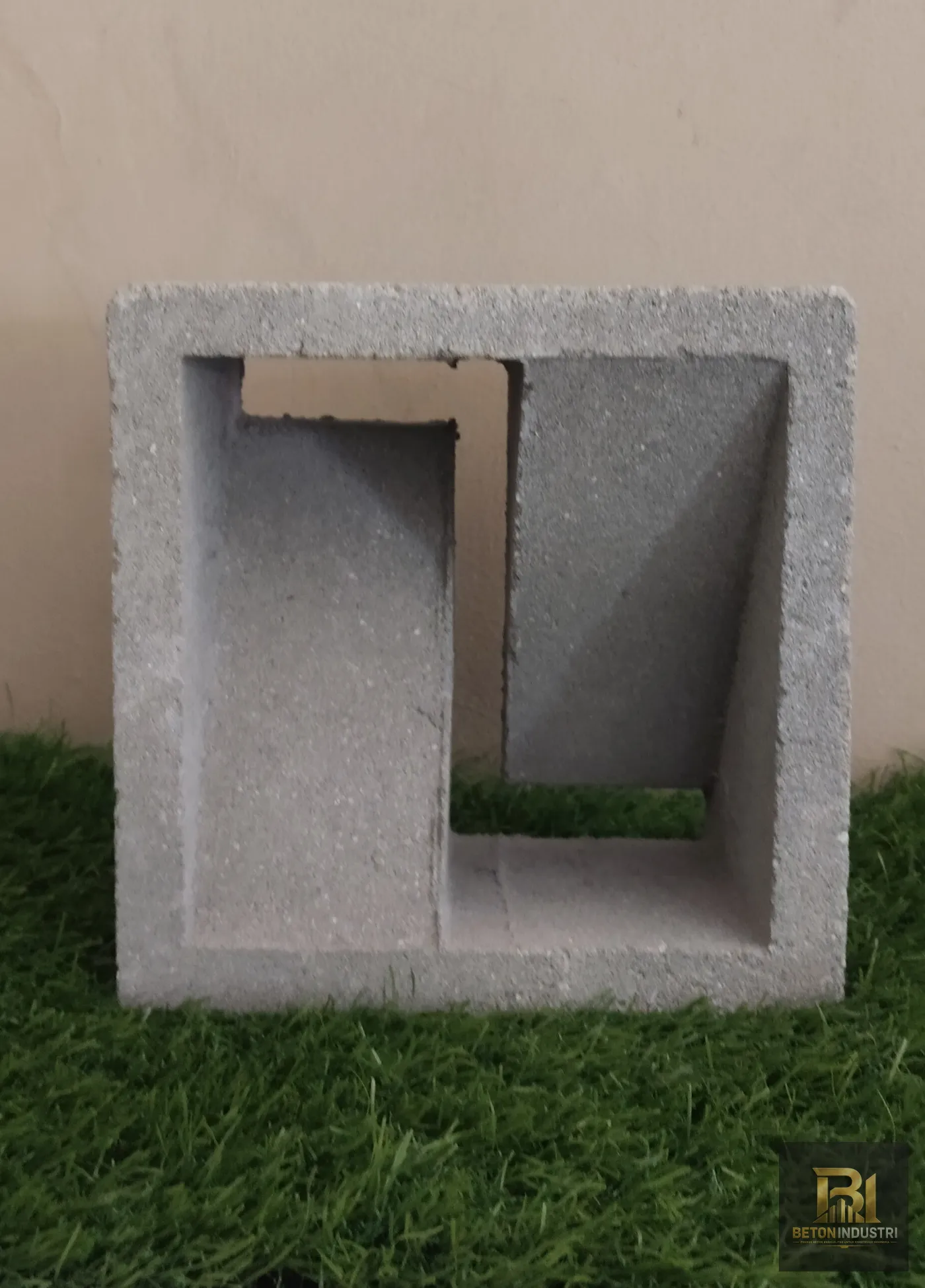 Roster beton motif Z produksi BetonIndustri