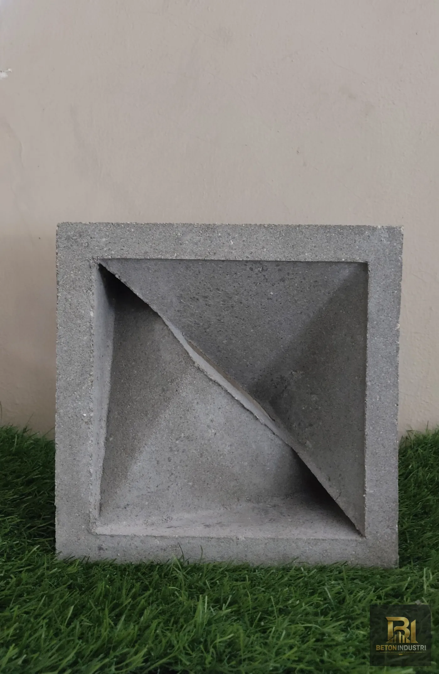 Roster beton motif durian produksi BetonIndustri