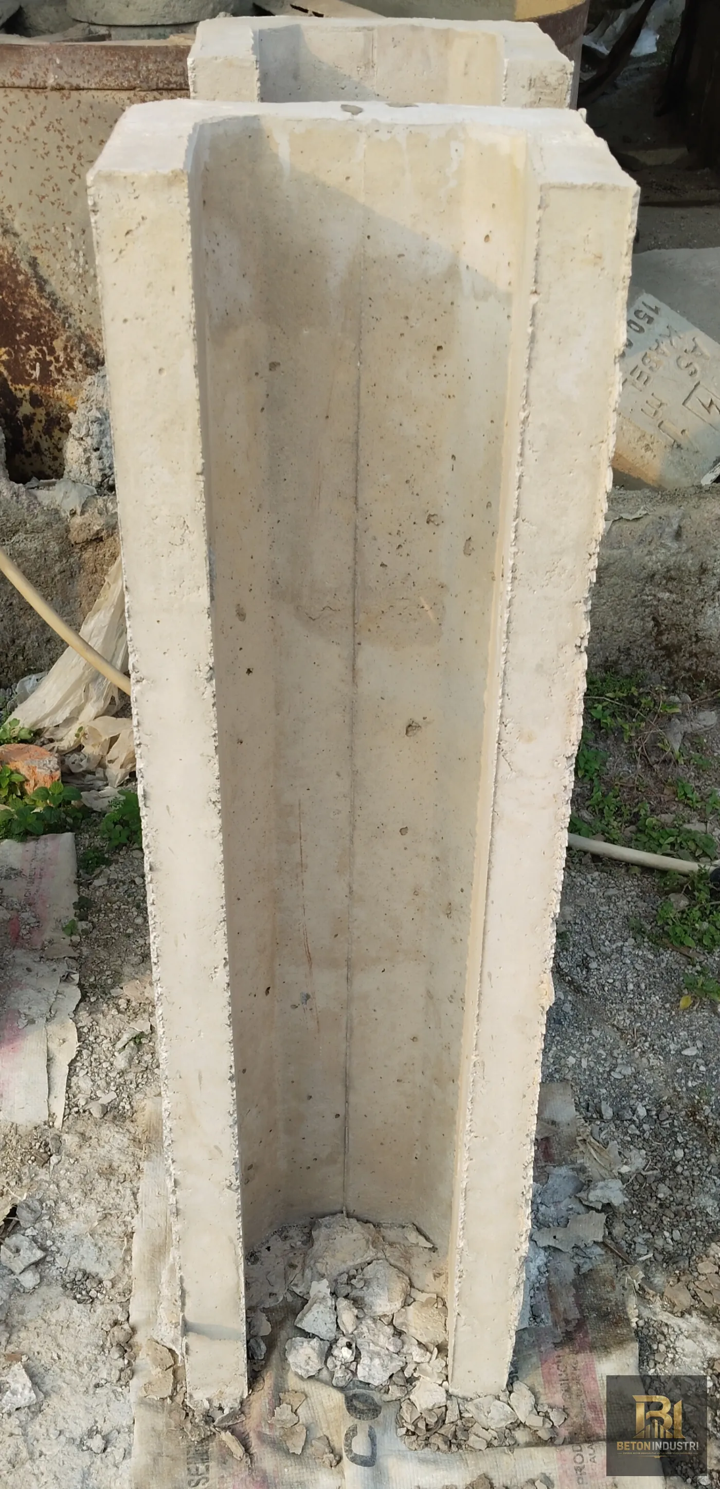 U-Ditch - U Ditch 20x20x100 BetonIndustri